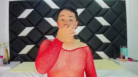 Snapshot of darian_laforteza chatting on July 10, 6:54 pm Darian online show from July 10, 6:54 pm