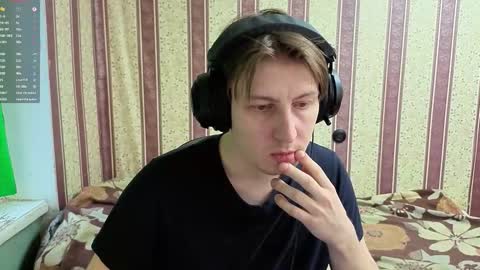 darienlarge online show from December 17, 10:32 am