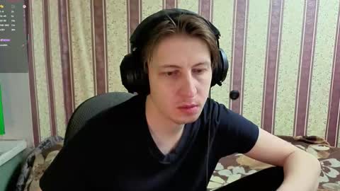 darienlarge online show from December 18, 2:28 am