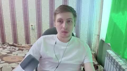 darienlarge online show from March 28, 10:48 am