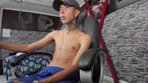 Darikson online show from November 10, 10:53 pm