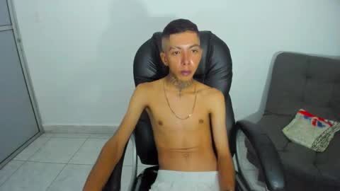 Darikson online show from November 27, 9:17 pm