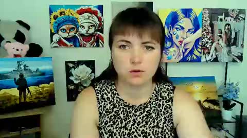 Snapshot of darina_m_ chatting on July 12, 8:27 am Darina online show from July 12, 8:27 am