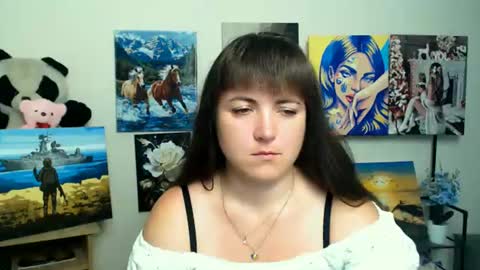 Snapshot of darina_m_ chatting on August 4, 4:37 am Darina online show from August 4, 4:37 am