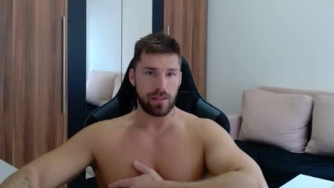 darius_94 online show from February 9, 11:25 am