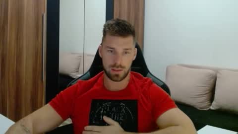 darius_94 online show from February 22, 5:19 am