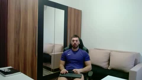 darius_94 online show from March 17, 5:55 am