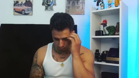 Darius Phoenix  online show from January 4, 4:32 pm