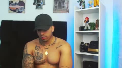 Darius Phoenix  online show from January 12, 5:45 am