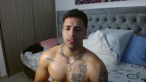 Darius Phoenix  online show from February 2, 10:24 am