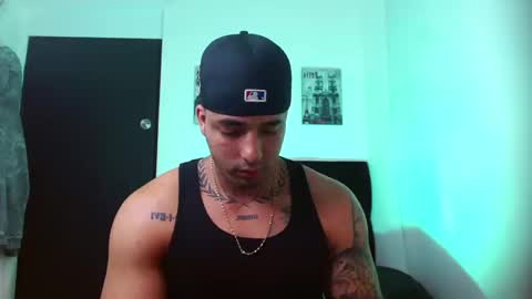 Darius Phoenix  online show from September 13, 9:25 pm