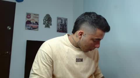 Darius Phoenix  online show from September 30, 10:04 pm