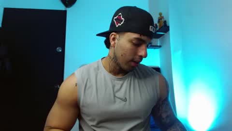 Darius Phoenix  online show from January 7, 8:22 pm