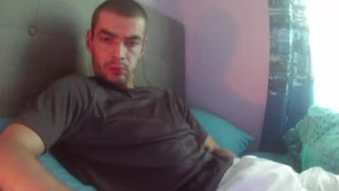 Snapshot of dark377 chatting on September 14, 8:52 pm dark377 online show from September 14, 8:52 pm