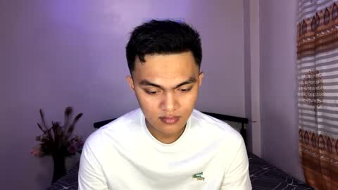 Snapshot of dark_angel69x chatting on February 26, 3:19 pm Guile online show from February 26, 3:19 pm