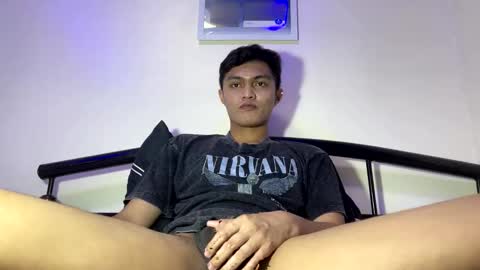 Snapshot of dark_angel69x chatting on December 15, 3:27 pm Guile online show from December 15, 3:27 pm