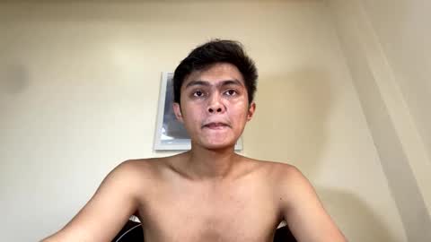 Snapshot of dark_angel69x chatting on March 23, 7:23 am Guile online show from March 23, 7:23 am