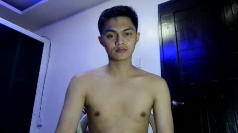 Snapshot of dark_angel69x chatting on April 4, 12:35 pm Guile online show from April 4, 12:35 pm