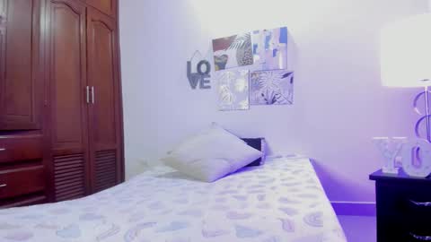 dark_angell77 online show from October 17, 11:24 am