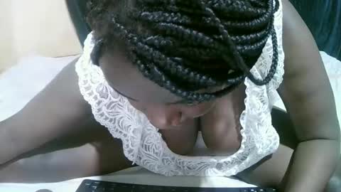 Snapshot of dark_anggel chatting on September 29, 10:42 am dark_anggel online show from September 29, 10:42 am