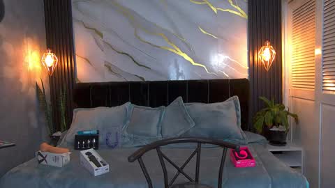Snapshot of dark_dominika chatting on May 14, 1:07 pm dark_dominika online show from May 14, 1:07 pm