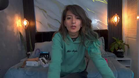 Snapshot of dark_dominika chatting on May 15, 12:56 pm dark_dominika online show from May 15, 12:56 pm