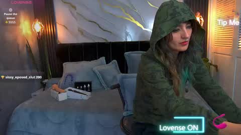 Snapshot of dark_dominika chatting on June 3, 2:33 pm dark_dominika online show from June 3, 2:33 pm