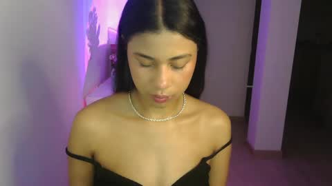 Snapshot of dark_enchantress_ chatting on December 27, 1:22 am Sofia online show from December 27, 1:22 am