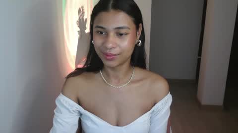Snapshot of dark_enchantress_ chatting on January 1, 2:51 am Sofia online show from January 1, 2:51 am