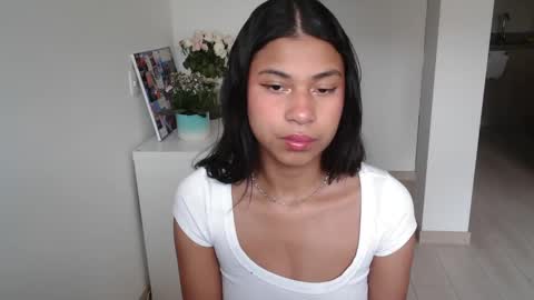 Snapshot of dark_enchantress_ chatting on January 8, 9:01 pm Sofia online show from January 8, 9:01 pm