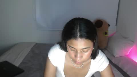 Snapshot of dark_enchantress_ chatting on February 25, 4:24 am Sofia online show from February 25, 4:24 am
