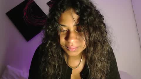 Snapshot of dark_enchantress_ chatting on October 28, 12:36 am Sofia online show from October 28, 12:36 am