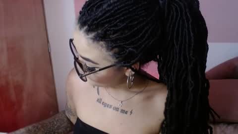 dark_flama online show from March 9, 11:31 pm