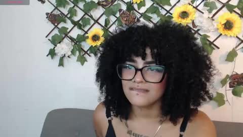 dark_flama online show from May 5, 1:13 am