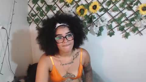 dark_flama online show from June 25, 1:27 am
