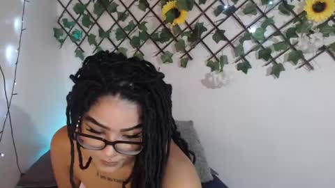 dark_flama online show from July 2, 12:21 am