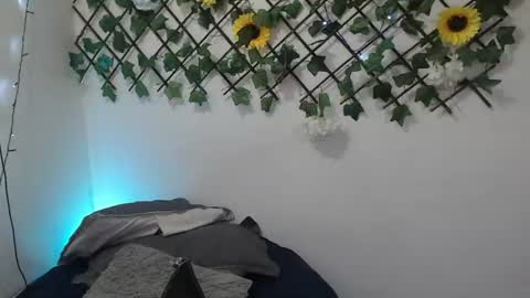 dark_flama online show from July 2, 6:41 am