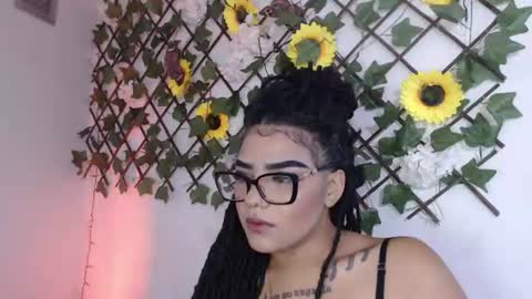 dark_flama online show from July 14, 11:32 pm