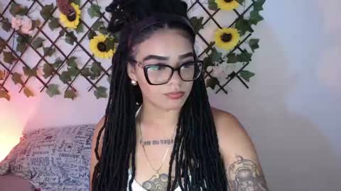 dark_flama online show from July 27, 12:50 am