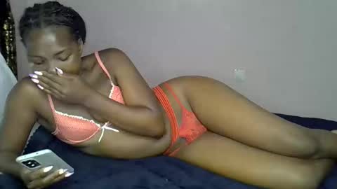 dark_lovly online show from March 22, 12:19 pm