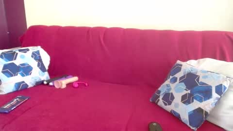 Snapshot of dark_qween chatting on March 1, 12:12 pm dark_qween online show from March 1, 12:12 pm