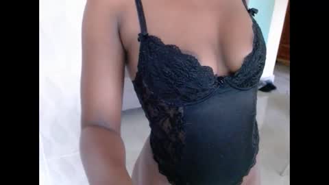 Snapshot of dark_qween chatting on March 5, 3:18 pm dark_qween online show from March 5, 3:18 pm