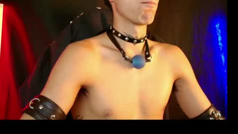 Snapshot of dark_rosse1 chatting on June 18, 9:14 am rosse online show from June 18, 9:14 am