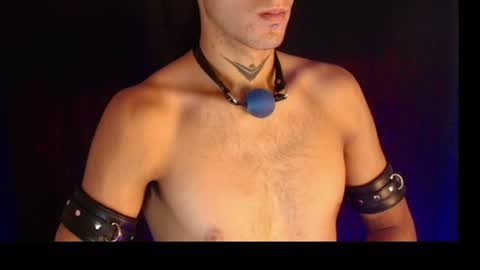 Snapshot of dark_rosse1 chatting on July 13, 10:23 pm rosse online show from July 13, 10:23 pm