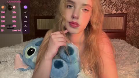 Snapshot of dark_side1213 chatting on December 8, 10:57 pm Darkside online show from December 8, 10:57 pm