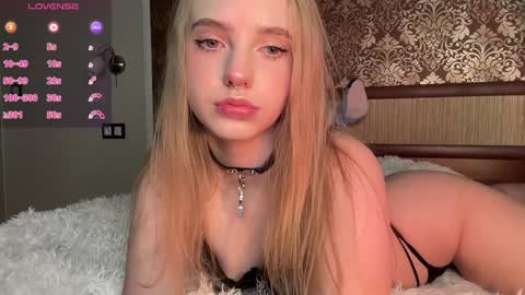 Snapshot of dark_side1213 chatting on December 11, 7:46 pm Darkside online show from December 11, 7:46 pm