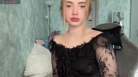 Snapshot of dark_side1213 chatting on September 17, 7:10 am Darkside online show from September 17, 7:10 am