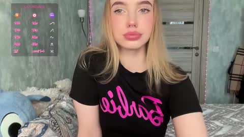 Snapshot of dark_side1213 chatting on October 2, 7:48 am Darkside online show from October 2, 7:48 am