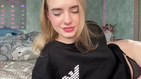 Snapshot of dark_side1213 chatting on October 10, 6:23 am Darkside online show from October 10, 6:23 am