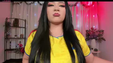 dark_temptationn online show from June 25, 9:52 pm